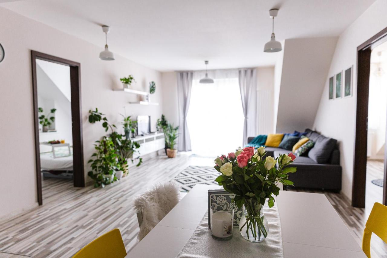 Apartament W Centrum Ustrzyki Dolne Eksteriør billede