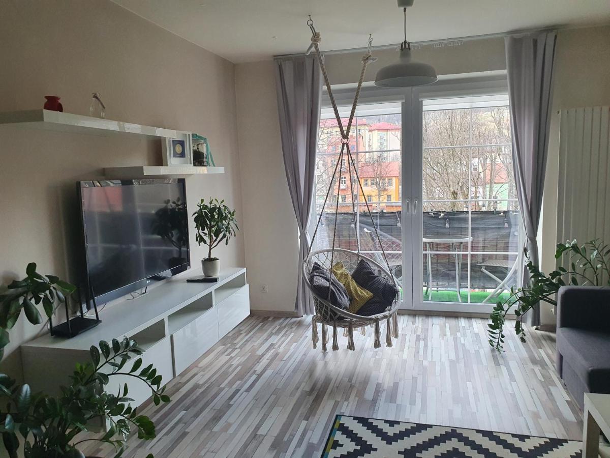 Apartament W Centrum Ustrzyki Dolne Eksteriør billede
